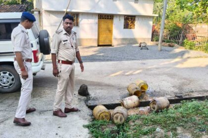 200 किलो जावा महुआ के साथ अवैध भट्ठी खाक!