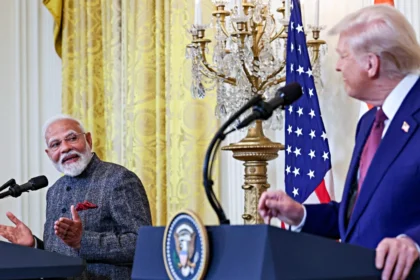 50% टैरिफ़ का सदमा, उम्मीद की किरण! अमेरिकी मुख्य वार्ताकार आज रात दिल्ली में!