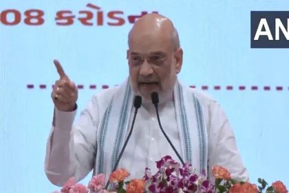 GST पर कांग्रेस को अमित शाह का पलटवार: 'मोदी ने संवैधानिक वादे को पूरा किया, दशकों का झूठ हुआ बेनकाब'