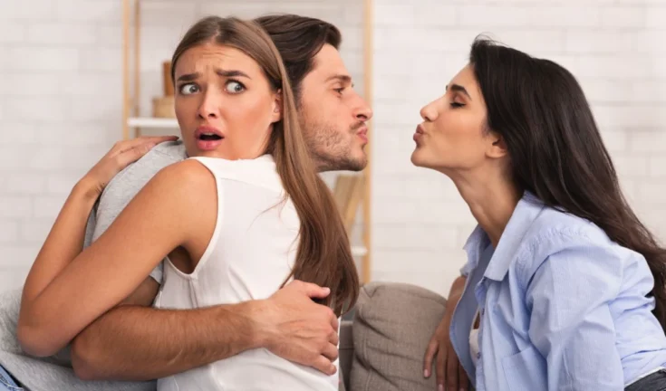 अकेलेपन से 'मंकी-बैरिंग': रिश्तों की नई उलझन**