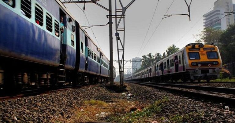 अक्टूबर से रेल टिकट बुकिंग का बदला नियम: आधार से होगा सत्यापन, आम यात्रियों को झटका!