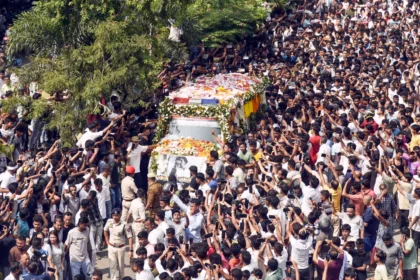ज़ुबिन गर्ग के लिए पूरा असम ठप!