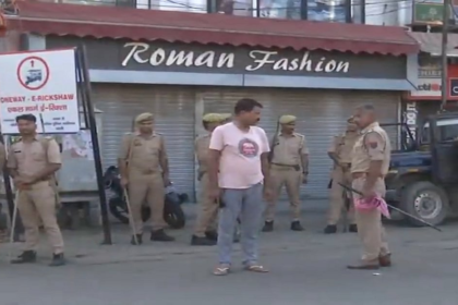तनाव की दस्तक: बाराबंकी, मऊ, मुजफ्फरनगर के बाद बरेली की ओर बढ़ा खतरा? पुलिस के कड़े इंतजाम, जानें वर्तमान स्थिति।