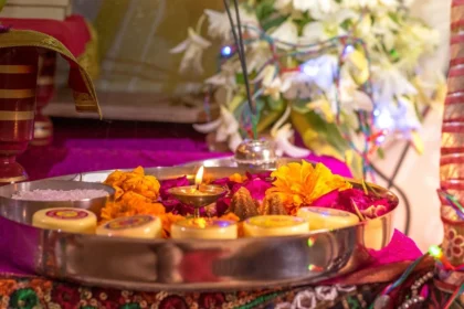 दुर्गा सप्तशती का रहस्य: शारदीय नवरात्रि में 108 तुलसी नामों से धन-समृद्धि का महायज्ञ