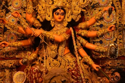 नवरात्रि 2025: आज अष्टमी या नवमी? जानें शुभ मुहूर्त और तिथि