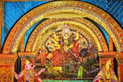 नवरात्रि: शक्ति और साहस का उत्सव