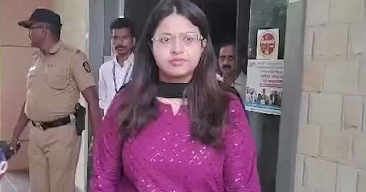 पूजा खेडकर फिर विवादों में: अगवा ट्रक चालक की घर से रिहाई, मां पर केस दर्ज।