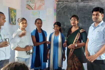 बच्चों के पेट के कीड़ों से मुक्ति: एल्बेंडाजोल का सुरक्षित और प्रभावी उपाय