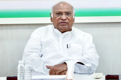 मनमोहन: खरगे ने कहा - वे ईमानदारी, बुद्धिमत्ता और राष्ट्रसेवा के अजर-अमर प्रतीक रहेंगे