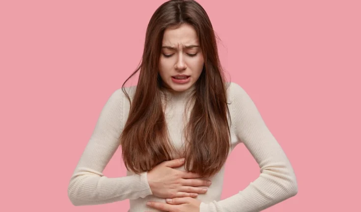 लिवर की चेतावनी: 4 संकेत जिन्हें इग्नोर करना पड़ सकता है महंगा!