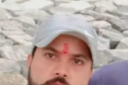 सड़कों पर आक्रोश: एयरपोर्ट थाना क्षेत्र से युवक का अधजला शव मिलने से मचा हड़कंप