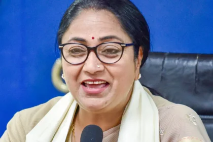 "सफेद हाथी' बने शीश महल पर बर्बाद हुई पाई-पाई वसूली जाएगी: गुप्ता का ऐलान