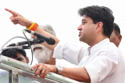 सिंधिया ने शिवपुरी-झांसी लिंक रोड देश को सौंपा, गडकरी-CM मोहन यादव को दिया विकास का श्रेय!