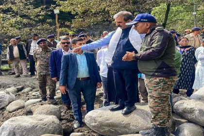 हिमाचल में प्रलयंकारी बारिश: 417 मौतों के साथ बाढ़ और भूस्खलन से जनजीवन अस्त-व्यस्त