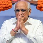 नई सरकार की आहट: गुजरात के CM भूपेंद्र पटेल को छोड़कर सभी मंत्रियों का इस्तीफा, नई कैबिनेट का गठन कल
