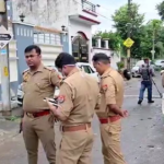 बरेली मेंSP की एंट्री पर रोक, माता प्रसाद हाउस अरेस्ट, संभल में बर्क के घर पुलिस का पहरा: सत्ता का टकराव या न्याय की दस्तक?