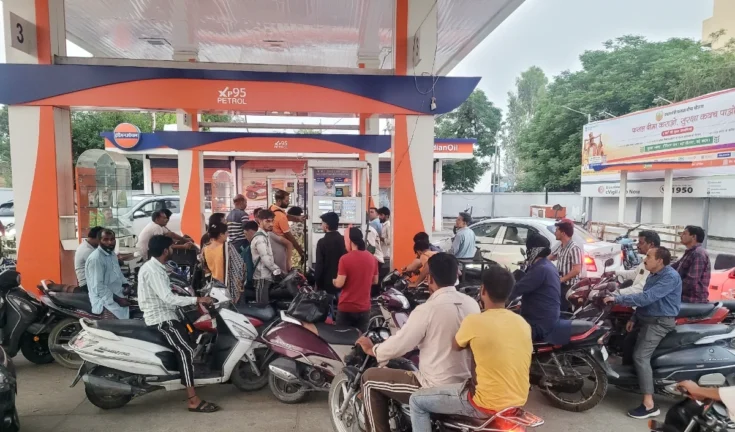 IOCL में सरकारी नौकरी का सुनहरा मौका: 523 पदों पर आवेदन की अंतिम तिथि कल, मौका हाथ से जाने न दें!