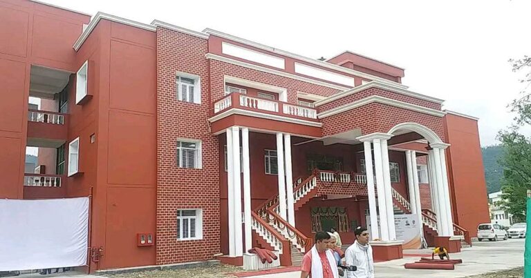 UKSSS परीक्षा रद्द: बेरोजगार संघ के दबाव में धामी सरकार का यू-टर्न