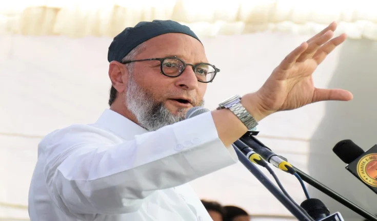 "खुद को आईना दिखाओ, तब मुझे कोसो: ओवैसी का विपक्ष को तीखा जवाब"