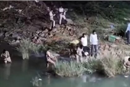 अलंद में भूसे के ढेर में मतदाता रिकॉर्ड जलते मिले, पूर्व बीजेपी विधायक के आवास के पास SIT की निगरानी में बड़ा खुलासा!