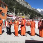कांवड़ यात्रा का शुभारंभ: गोमुख से गंगाजल लेकर निकले तीर्थपुरोहित
