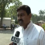 गवाह को डराने का आरोप, अजय मिश्र टेनी और बेटे आशीष मिश्रा पर FIR दर्ज