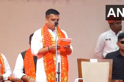 गुजरात: हर्ष संघवी ने ली उपमुख्यमंत्री पद की शपथ, मंत्रिमंडल में बड़ा फेरबदल