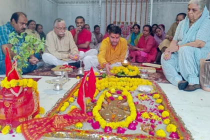 गोवर्धन पूजा 2025: अन्नकूट का महाउत्सव, कृष्ण कृपा का सरल मार्ग