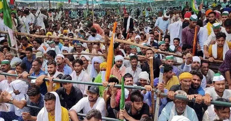 ग्रेटर नोएडा: किसानों का महा-संगम - जेवर टोल मुक्ति और 64.7% मुआवजे की गर्जना!