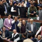 जम्मू-कश्मीर विधानसभा में हड़कंप: अवैध निर्माणों पर गरमागरम बहस, लोकायुक्त की राह में रोड़ा
