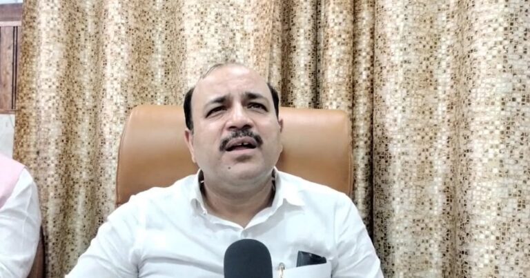 दानिश अली की हाउस अरेस्ट: योगी सरकार पर दमनकारी नीतियों का आरोप