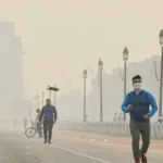 दिवाली का धुंधलका: दिल्ली-NCR में 390 पार AQI, हवा हुई ज़हरीली, विशेषज्ञ हैरान