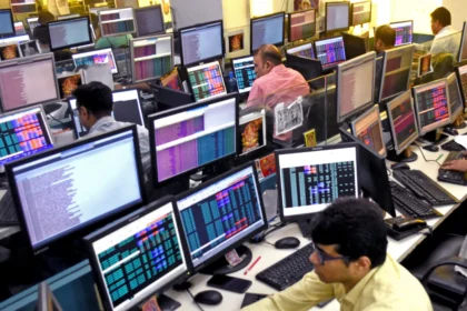 नई उम्मीदों का कश्मीर: NSE पर निवेशकों का ऐतिहासिक उछाल, 10 साल में 10 गुना की बुलंदी!