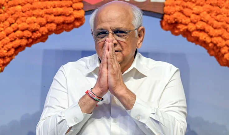 नई सरकार की आहट: गुजरात के CM भूपेंद्र पटेल को छोड़कर सभी मंत्रियों का इस्तीफा, नई कैबिनेट का गठन कल