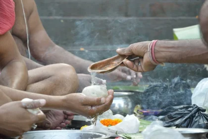 पितृपक्ष 2025: जब पूर्वज करते हैं विदाई, जानें उनके अलौकिक लोक की अनकही कथा