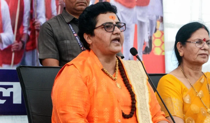 प्रज्ञा ठाकुर का विवादास्पद बयान: कांग्रेस का तीखा वार