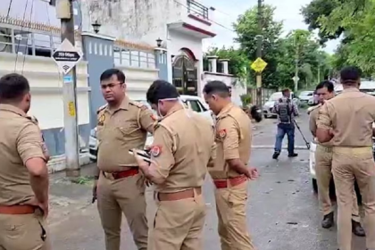 बरेली मेंSP की एंट्री पर रोक, माता प्रसाद हाउस अरेस्ट, संभल में बर्क के घर पुलिस का पहरा: सत्ता का टकराव या न्याय की दस्तक?
