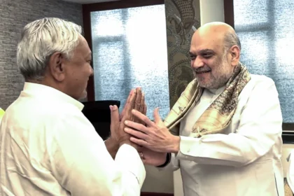 बिहार की सत्ता का संग्राम: नामांकन के अंतिम दौर में शाह-नीतीश की एकजुटता का शक्ति प्रदर्शन
