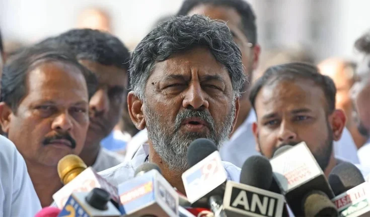 बेंगलुरु में कंजेशन टैक्स पर शिवकुमार का पलटवार: "तुगलकी फरमान" के आरोपों का खंडन