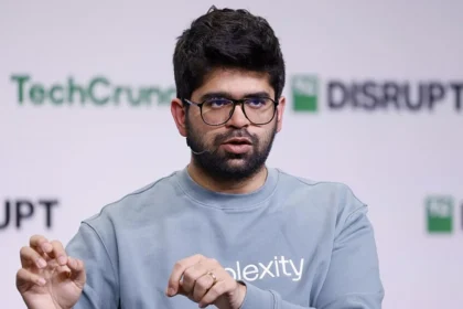 भविष्य की चेतावनी: Coursera डिग्री और Perplexity? अरविंद श्रीनिवास की नौकरियों पर सीधी बात!