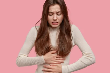 मूत्र त्याग में देरी? महिलाओं के लिए जानलेवा साबित हो सकती है ये आदत!