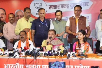 मैथिली ठाकुर की नई यात्रा: मिथिला की बेटी का BJP में प्रवेश, 'समाजसेवा' का संकल्प