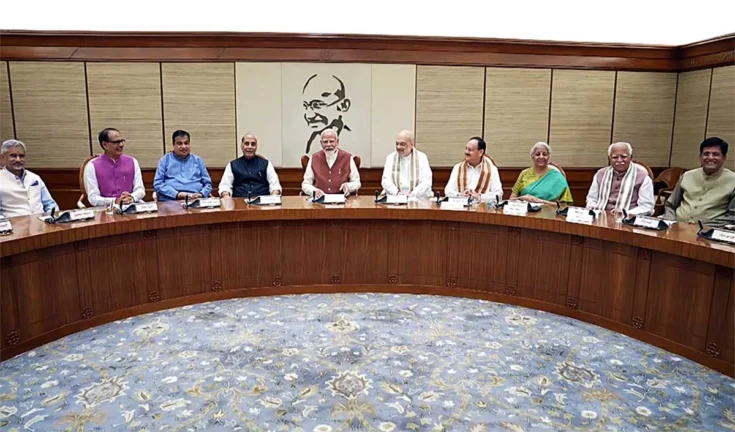 रबी सब्सिडी और 8वें वेतन आयोग पर मोदी सरकार का निर्णय: क्या होगा किसानों और सरकारी कर्मचारियों के लिए?