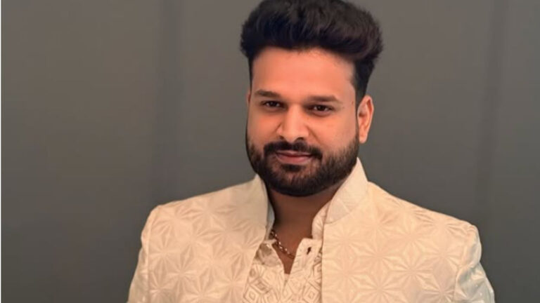 रितेश पांडे: 'पांडे जी के बेटा' का राजनीतिक सफर - कैसेट बेचने से करोड़ों तक, अब बनेंगे 'जन सुराज' के नेता!