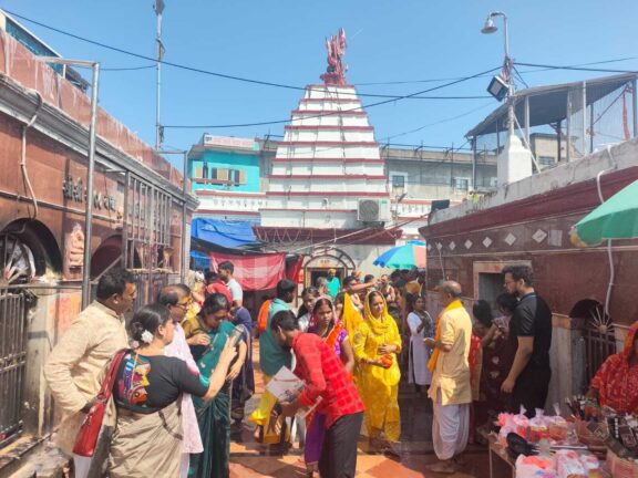 शिव भक्ति का संगम: 40 हजार भक्तों ने फौजदारीनाथ का किया दिव्य जलाभिषेक
