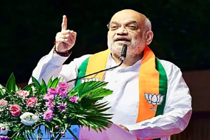 हथियार डालो, विकास की ओर बढ़ो: शाह का नक्सलियो को निर्णायक आह्वान