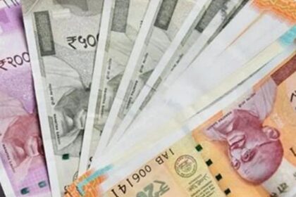 हिमाचल के बैंक पर RBI की लगाम: 10,000 की सीमा, अब ग्राहक निकालने के लिए तरसेंगे!
