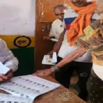 तमिलनाडु-पश्चिम बंगाल: SIR के खिलाफ याचिका पर SC का निर्वाचन आयोग को 2 हफ्ते का अल्टीमेटम
