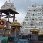 तिरुपति में भगदड़: वेंकटेश्वर मंदिर में 9 जिंदगियां काल का ग्रास, भीड़ प्रबंधन पर उठे सवाल