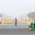 दिल्ली की जहरीली हवा: बच्चों के लिए गैस चैंबर, सुप्रीम कोर्ट ने स्कूलों में आउटडोर खेल पर जताई चिंता